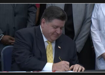 Illinois Governor Pritzker signs abortion-access laws