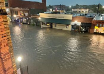 Parts of Kansas experience heavy rain and flooding due to early-morning storms